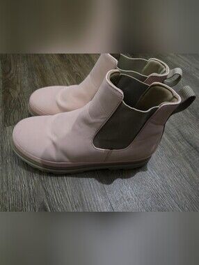 Blush Pink Chelsea Boots